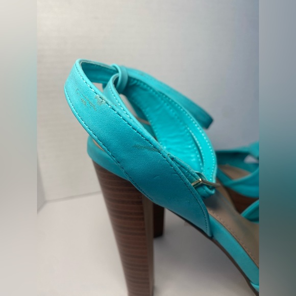 Breckelles peep toe chunky platform sandals heels aqua blue 6.5 - Picture 9 of 9